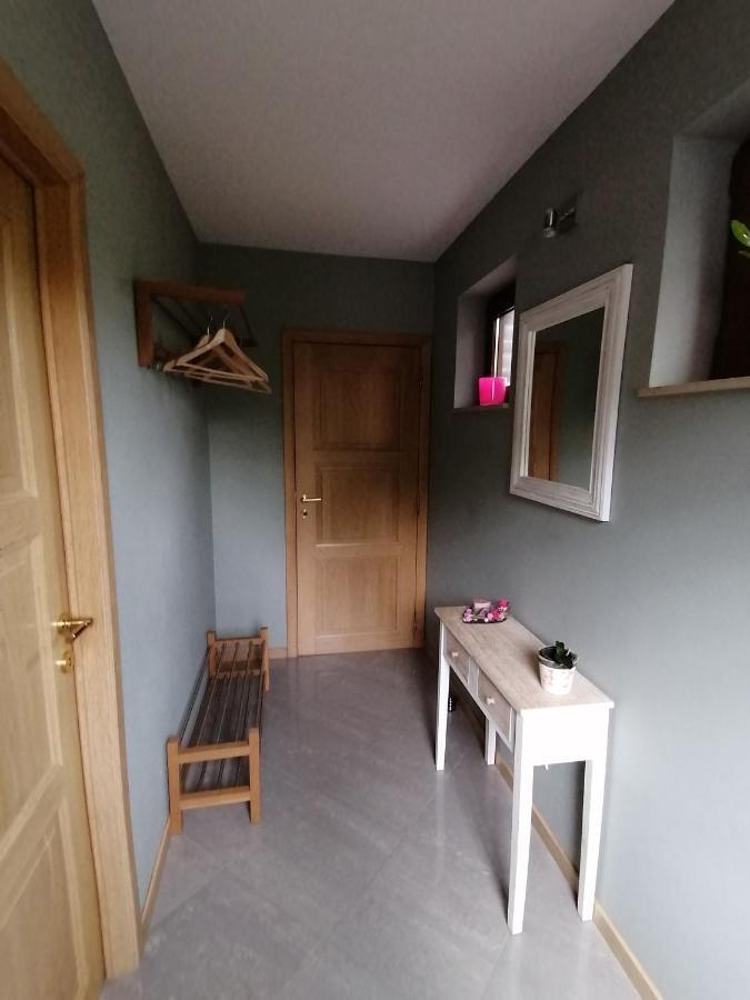 L'Atelier D'Arthur - Gite Chaleureux Avec Jacuzzi. Tenneville Eksteriør billede