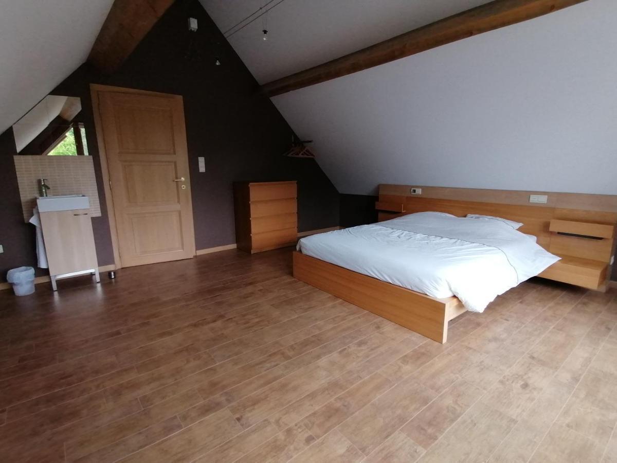 L'Atelier D'Arthur - Gite Chaleureux Avec Jacuzzi. Tenneville Eksteriør billede